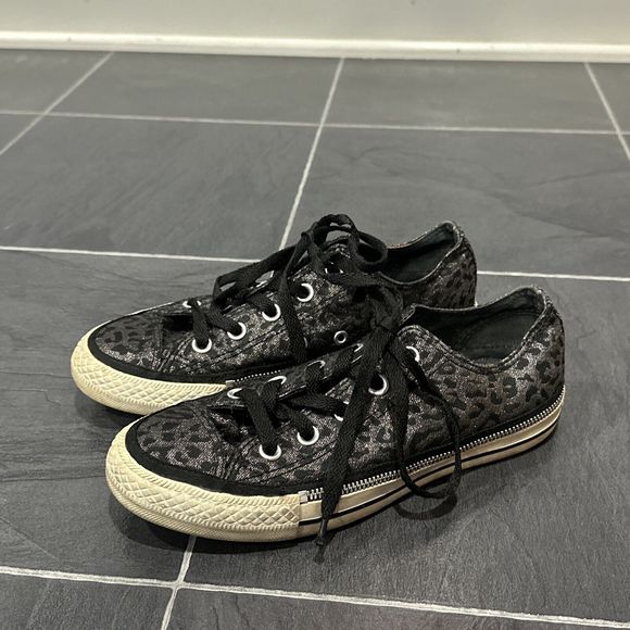 CONVERSE All Star Low Top Zip Black Leopard Women Size 6 Shoes Sneakers 532454C - Picture 1 of 16